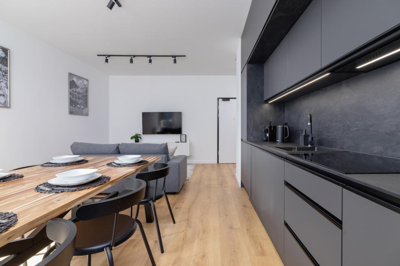 Luxurious Apartment Rakowicka Krakow By Renters Prestige Esterno foto