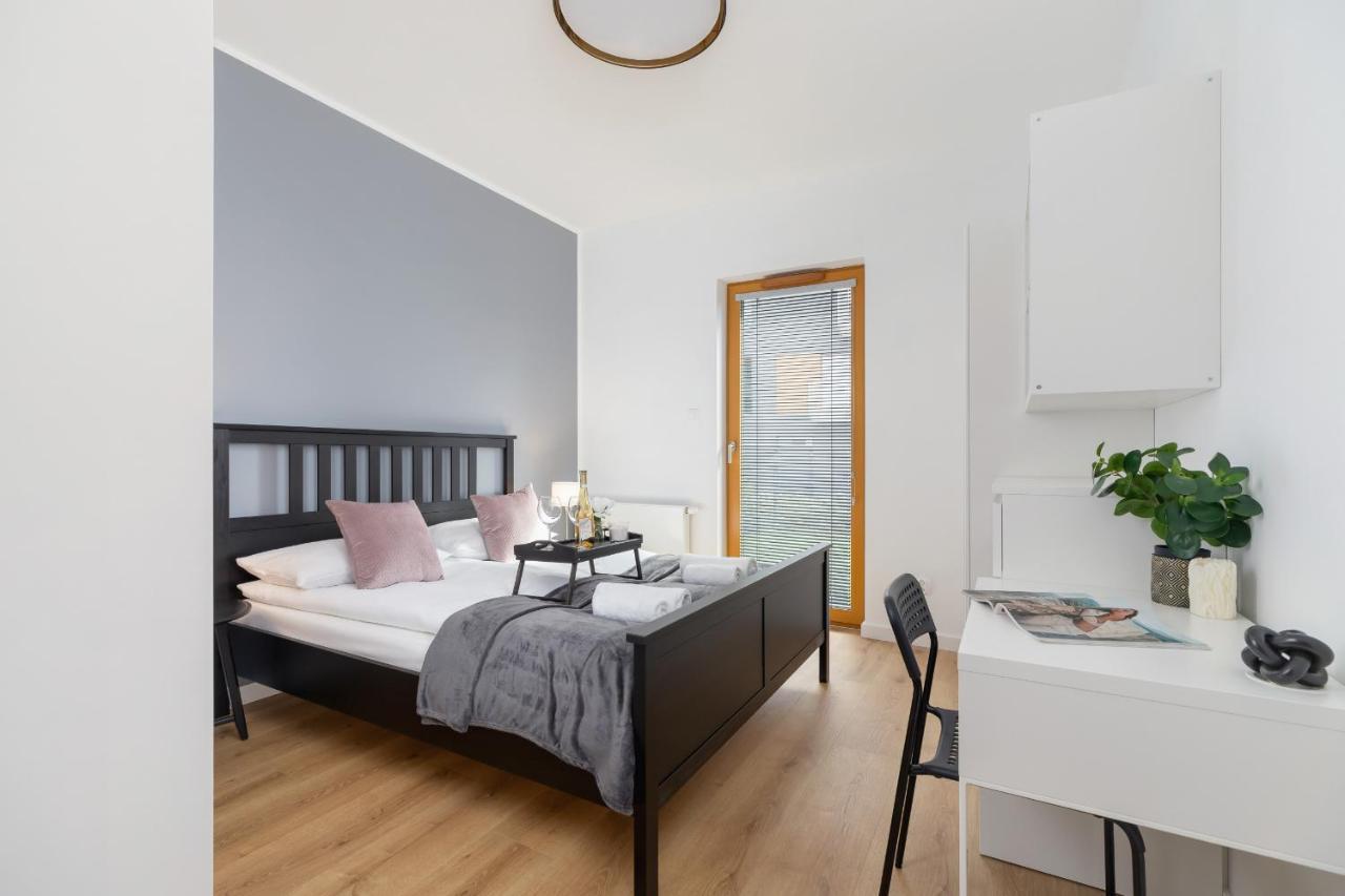 Luxurious Apartment Rakowicka Krakow By Renters Prestige Esterno foto
